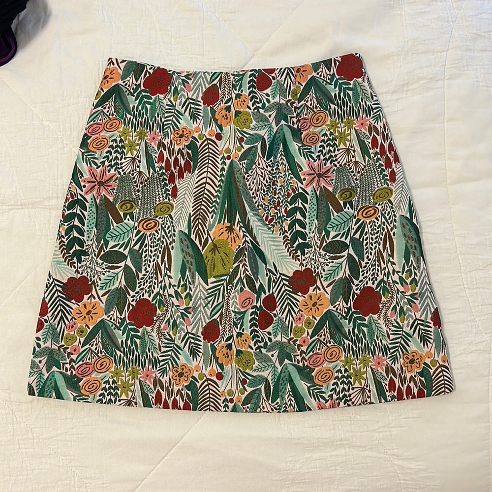 Floral mini skirt